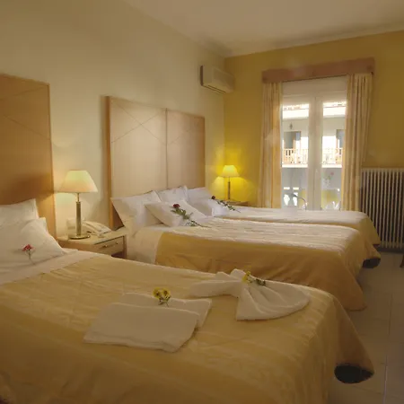 Otel Kaikis 3*